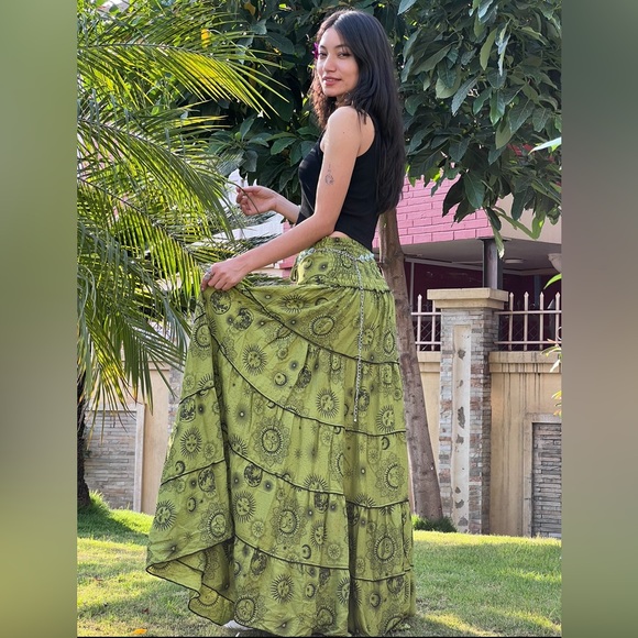 Celestial Sun Moon Print Flowy Maxi Skirt - Picture 5 of 7